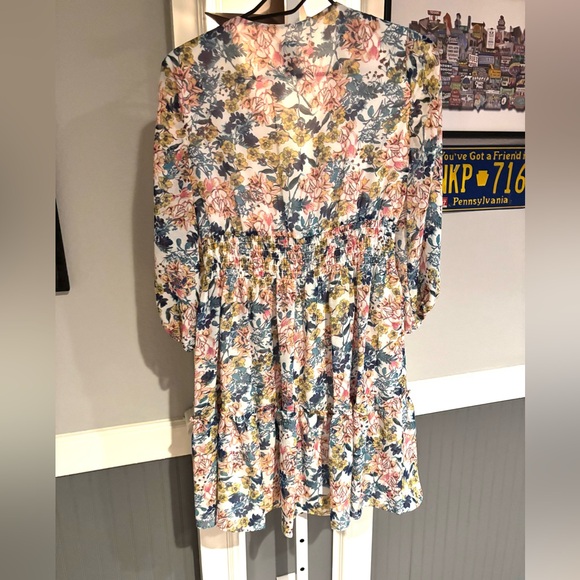 Taylor
Women's Printed Chiffon Smocked-Waist Fit & Flare Dress Size 2 - Picture 3 of 5